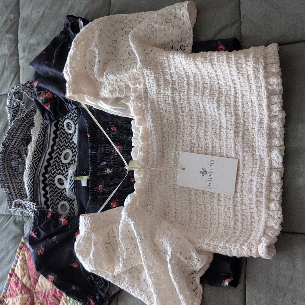 Shabby chic Size M crop top
